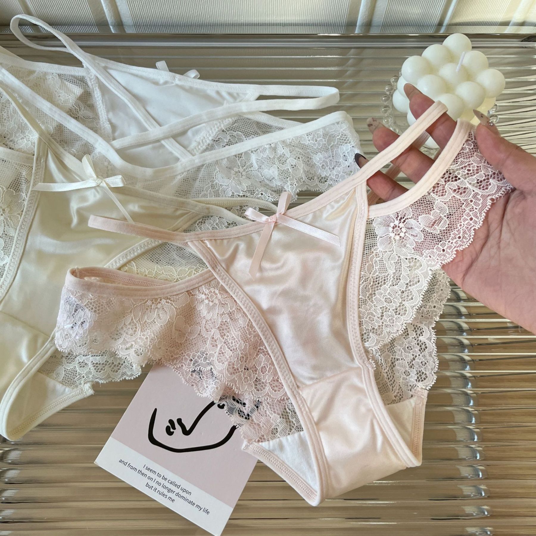 Charming Hollow-Out French Style Sexy Women's Lace Panties Pure Cotton Crotch Breathable Pure Desire Low-Waist Briefs