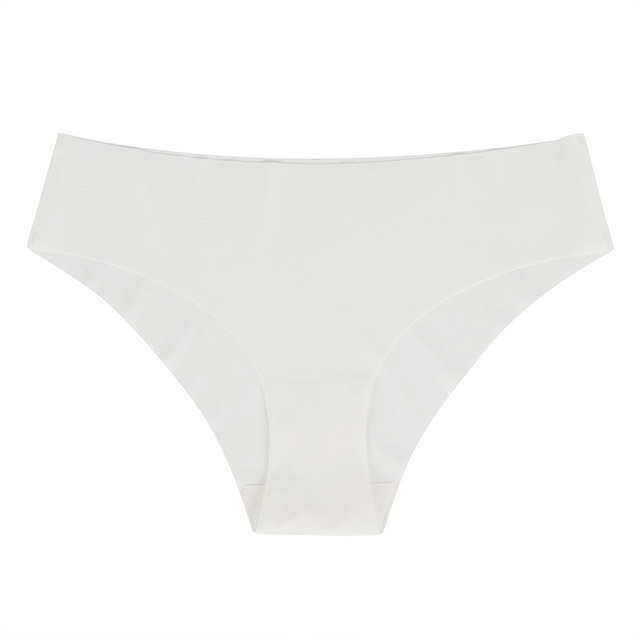 2024 Fall/Winter Bestseller European Style Seamless Ice Silk Panties Breathable Skin-Friendly Bare-Feel Sports Mid-Waist Plus Size Women's Briefs