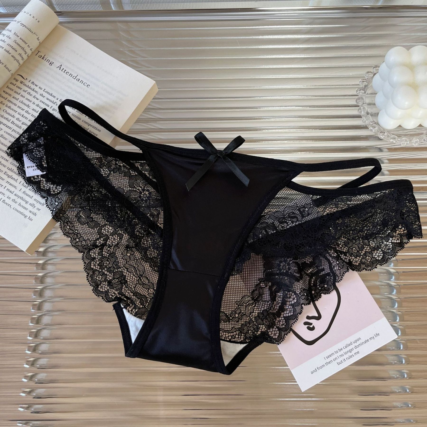 Charming Hollow-Out French Style Sexy Women's Lace Panties Pure Cotton Crotch Breathable Pure Desire Low-Waist Briefs