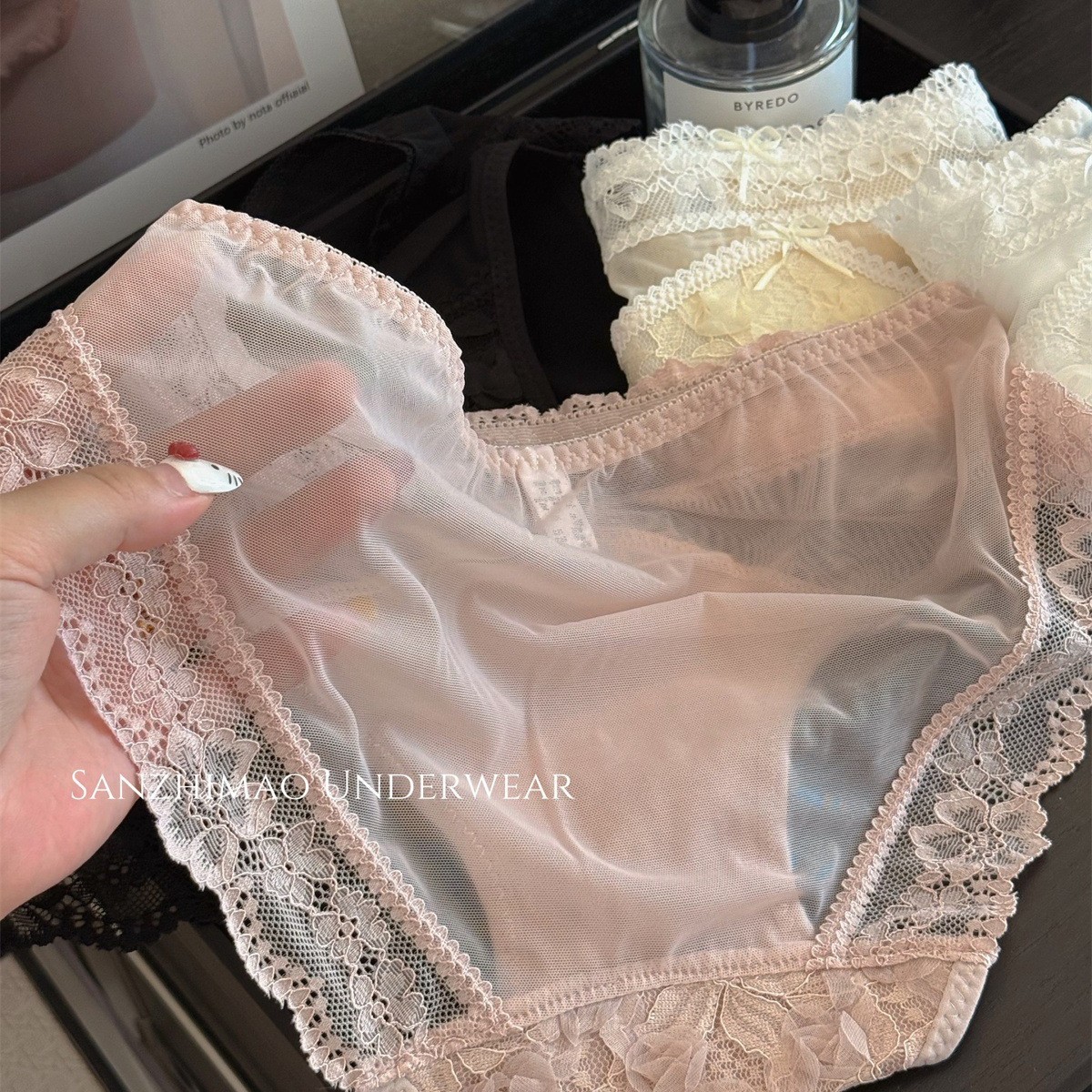 Three-dimensional rose~-XLoveLab