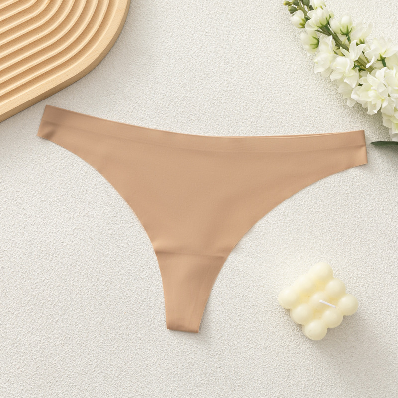 Cross-border European and American plus-size seamless women's panties for Amazon and Shein, sexy low-rise breathable sports foreign trade women's underwear