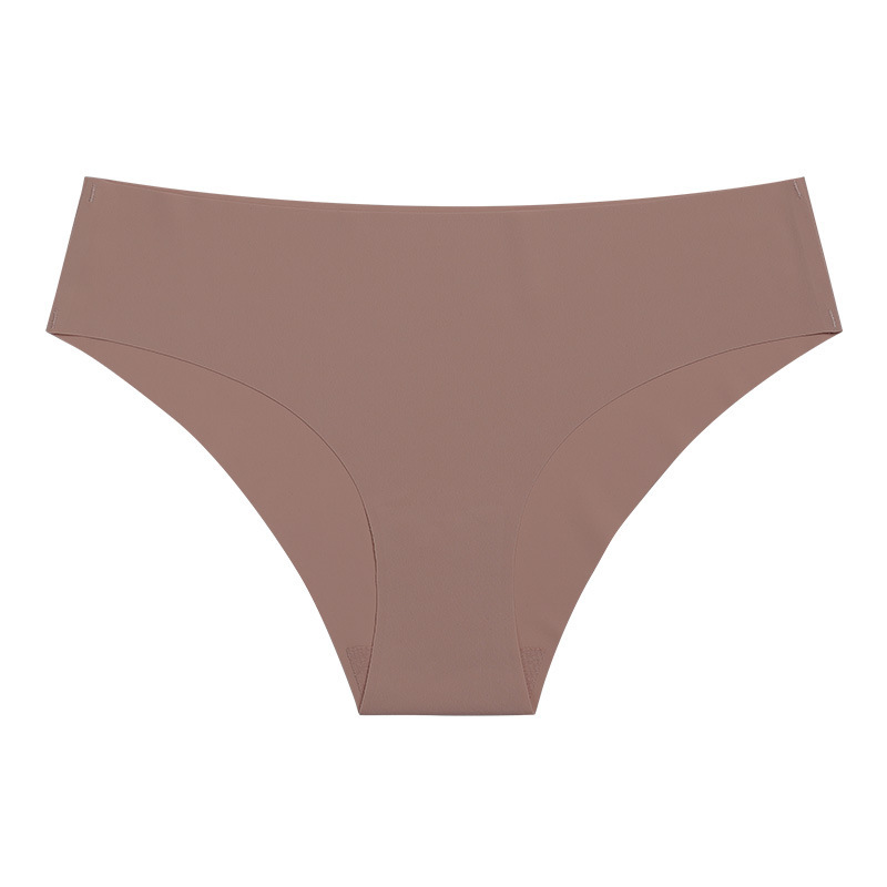 2024 Fall/Winter Bestseller European Style Seamless Ice Silk Panties Breathable Skin-Friendly Bare-Feel Sports Mid-Waist Plus Size Women's Briefs