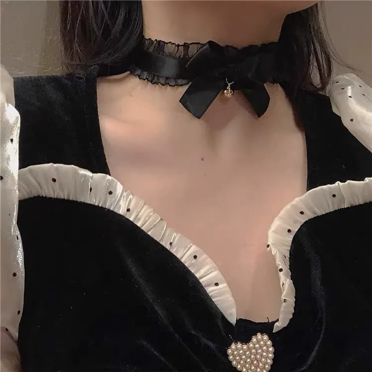 Cute & Sexy Lace Choker Collar
