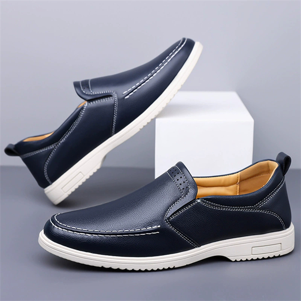 Genuine leather large size hand-sewn men's casual shoes
