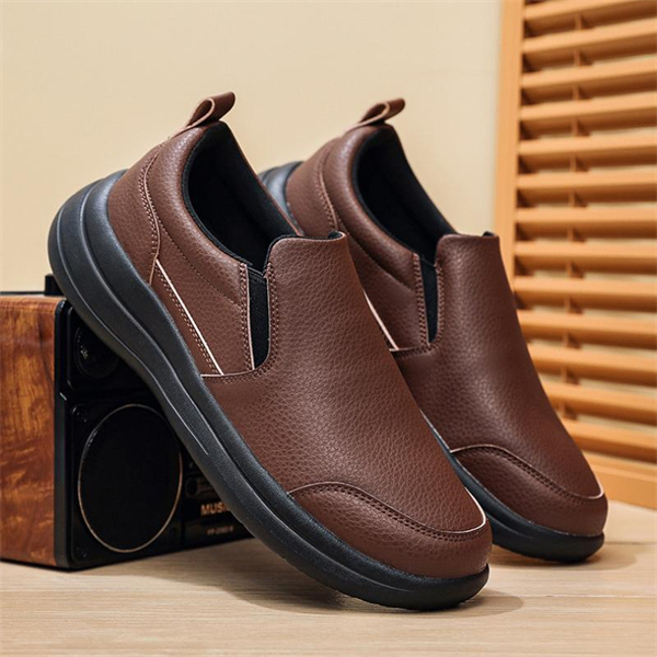 Genuine leather plus size non-slip waterproof slip-on casual shoes for men