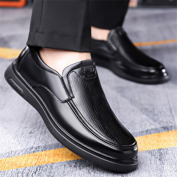 Genuine leather plus size soft leather round toe slip-on men's loafers