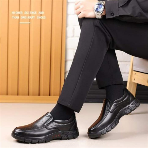 Genuine leather soft-soled non-slip new casual men's shoes for middle-aged and elderly men
