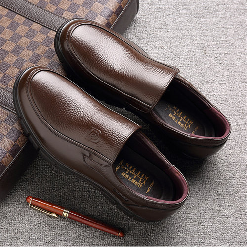 Genuine leather soft sole casual shoes for middle-aged and elderly men