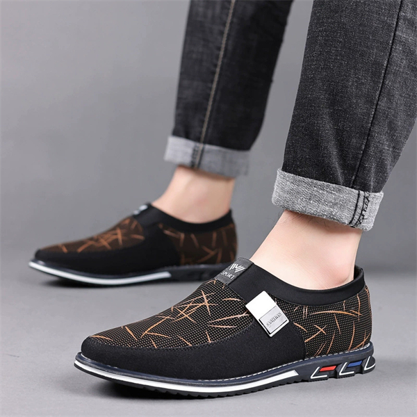 Genuine leather large size low top flat casual shoes for men