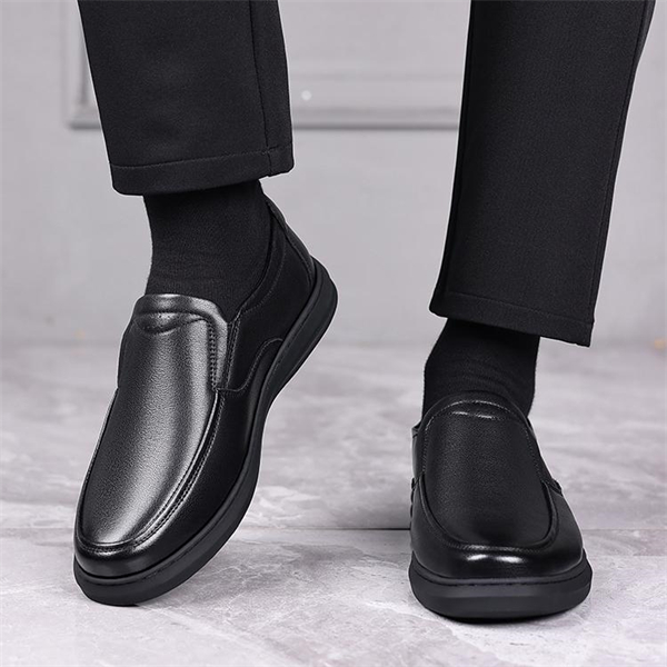 Genuine leather, soft and durable, suitable for middle-aged and elderly men, business leather shoes for spring and autumn.
