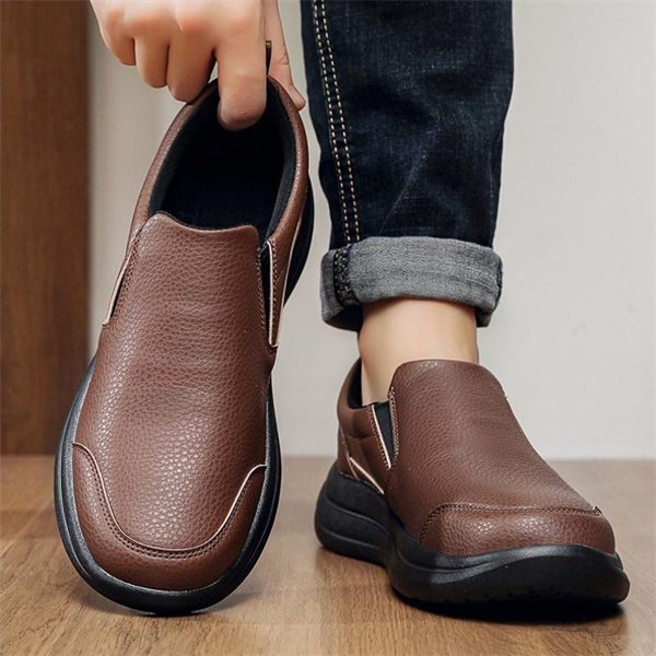 Genuine leather plus size non-slip waterproof slip-on casual shoes for men