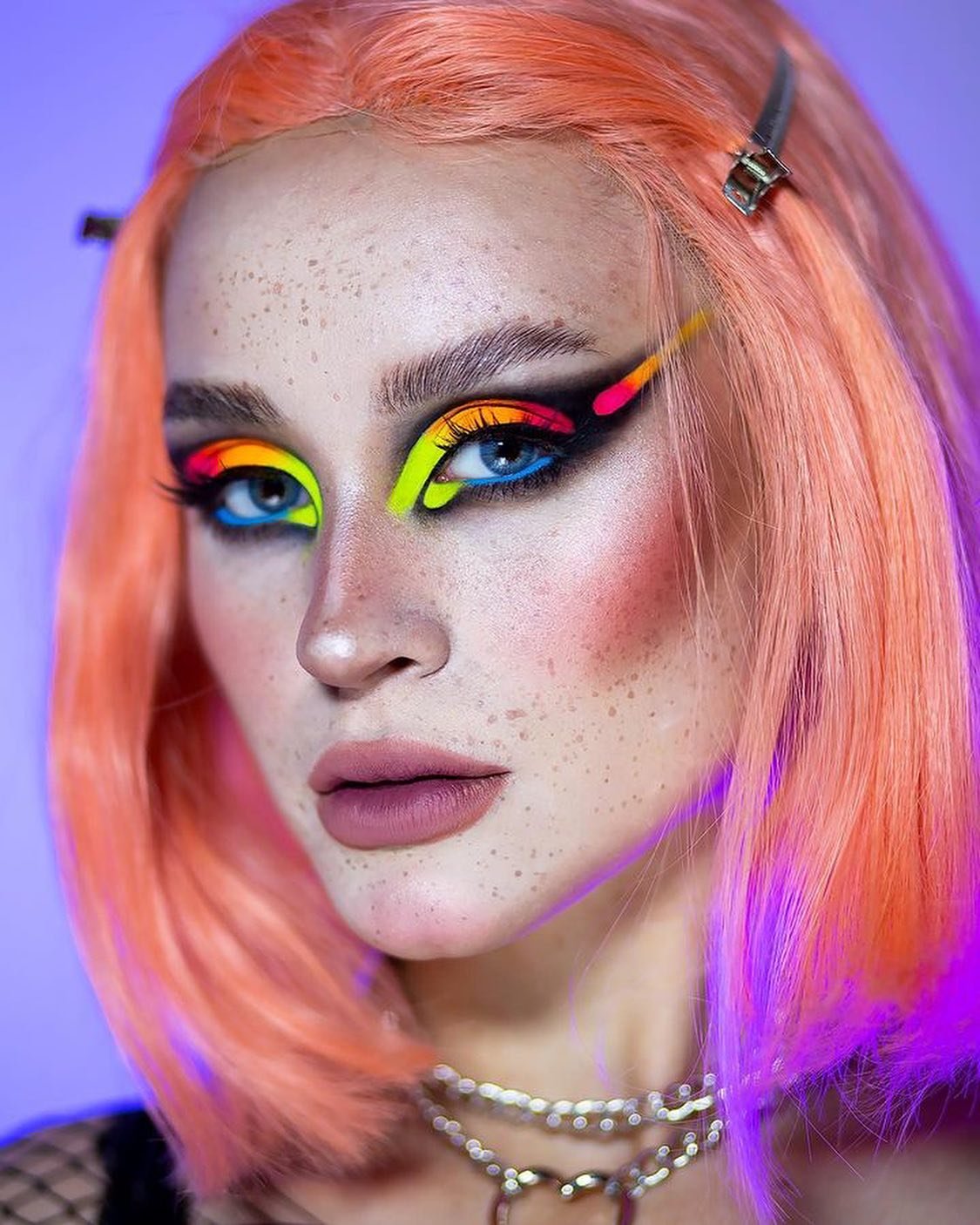 Colored Contacts: The Key to Fashionable Eye Makeup