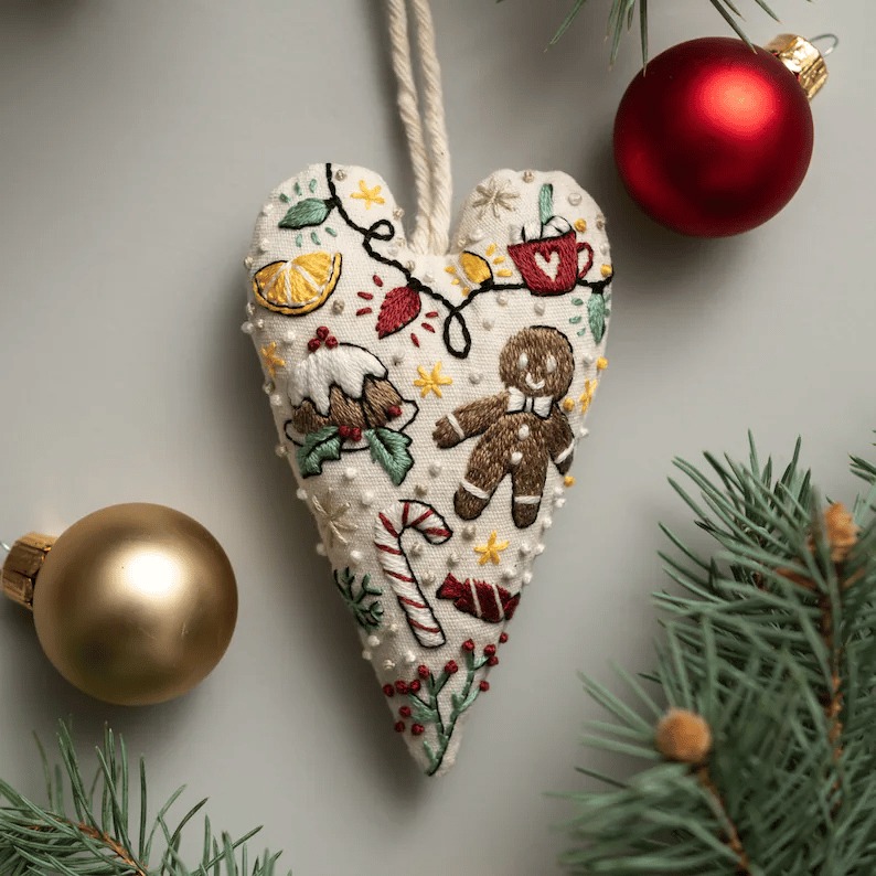 ❤DIY Heart Shaped Christmas Ornament Embroidery Kit