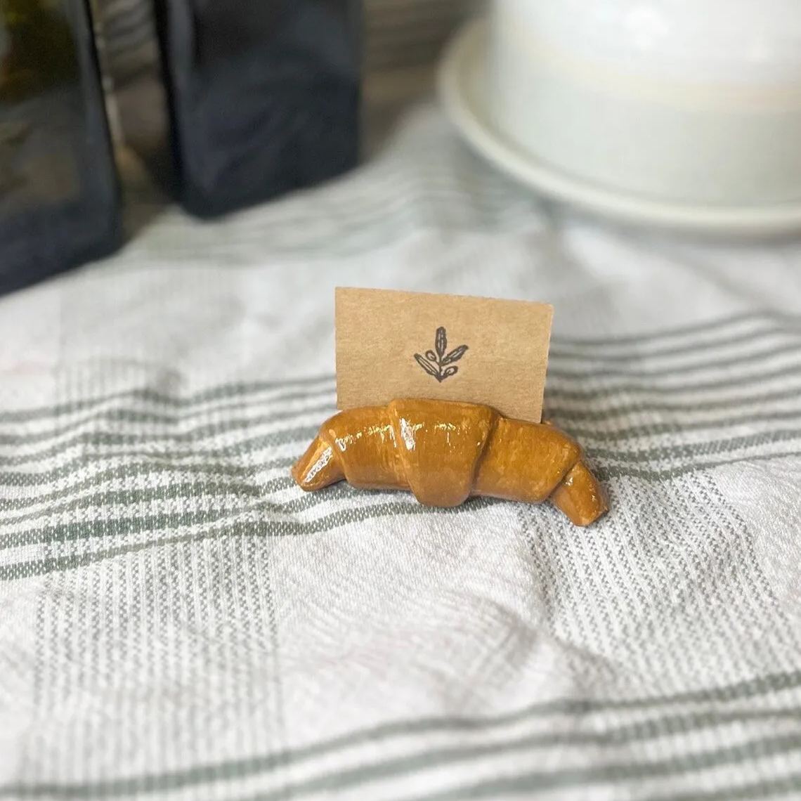 Olive Place Card Holder