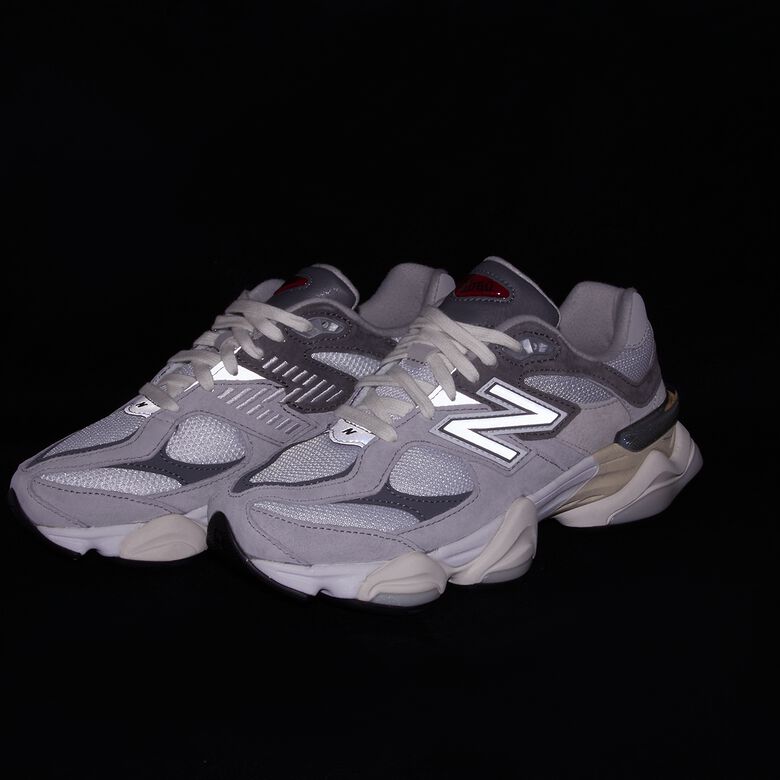 New Balance 9060 Uomini