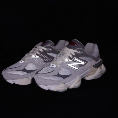 New Balance 9060 Uomini