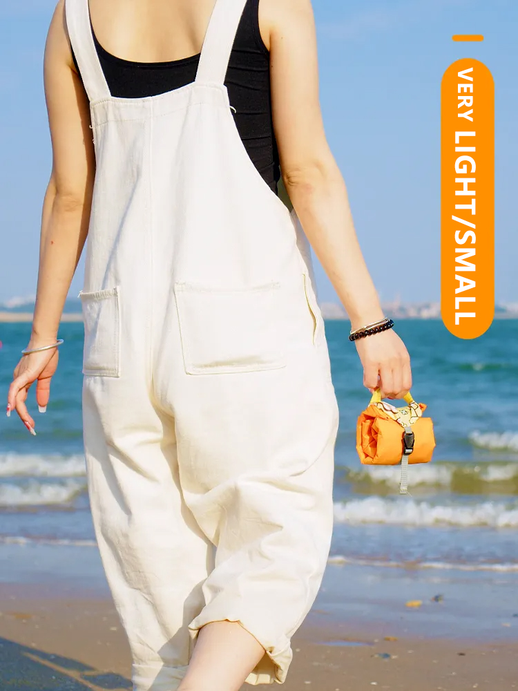 Outdoor portable picnic mat