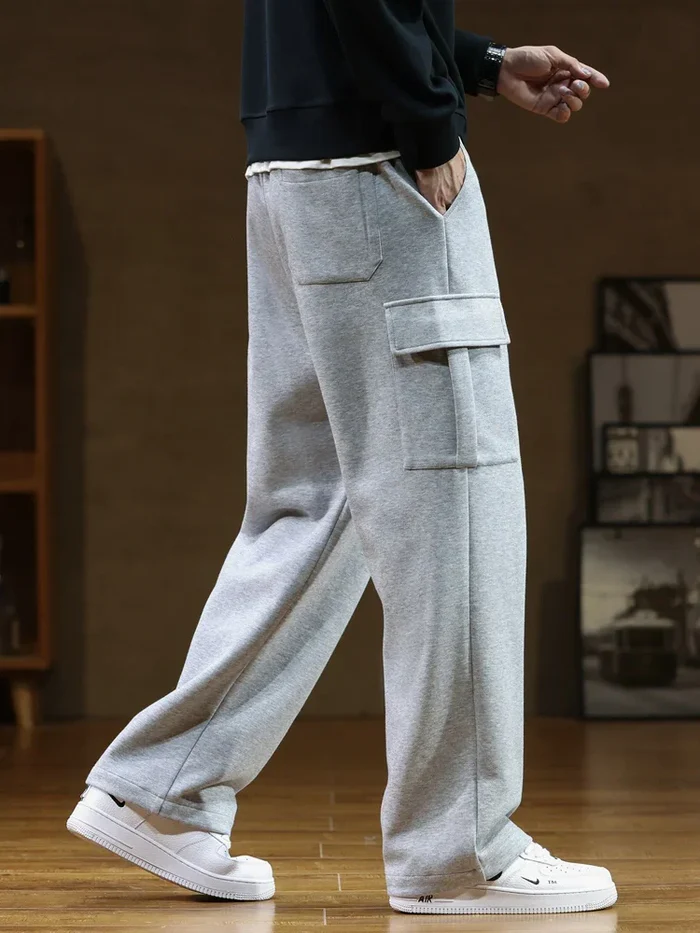 Men's cargo sweatpants