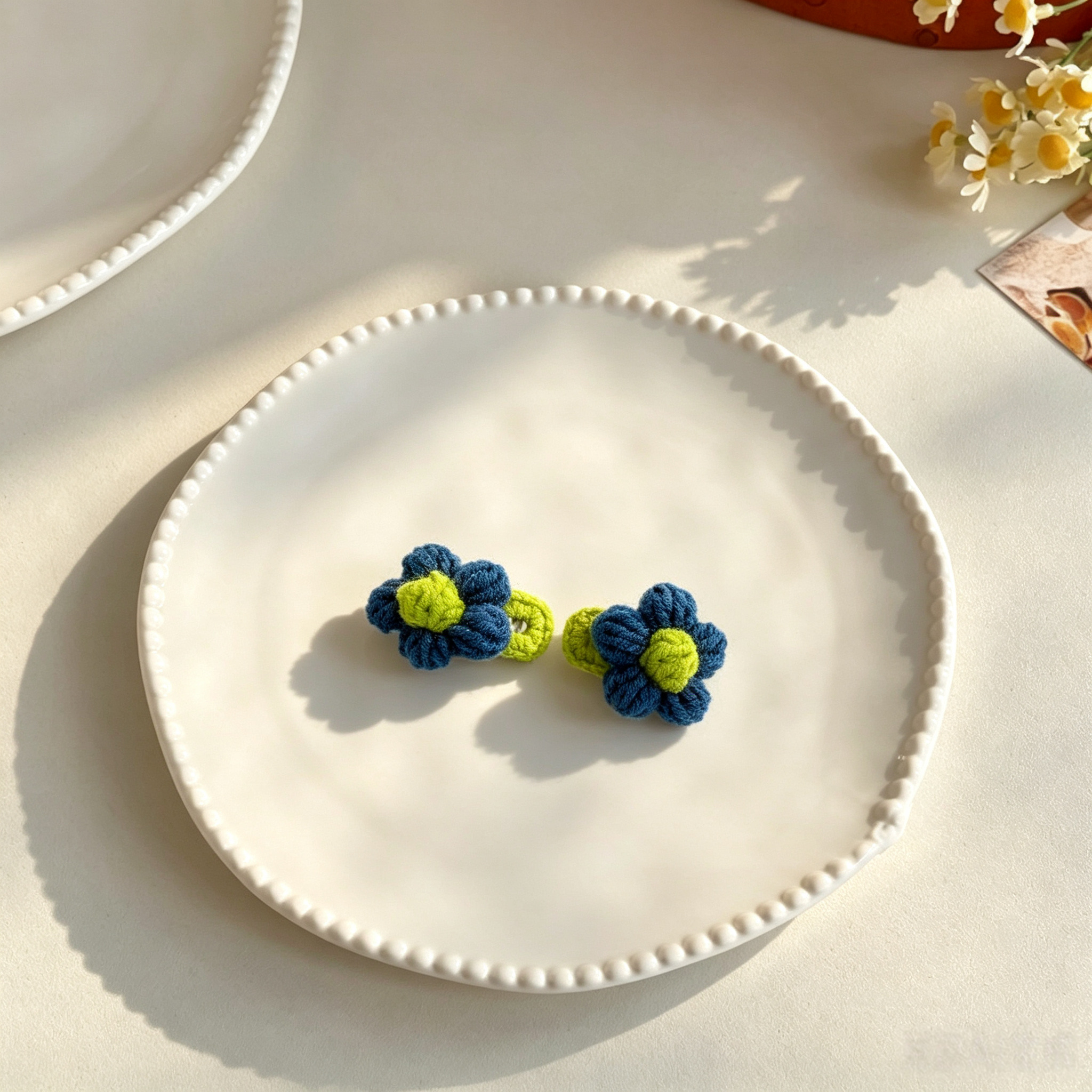 2pcs Blue Flower Hand Crochet Flower Yarn Mini Pet Hair Clips