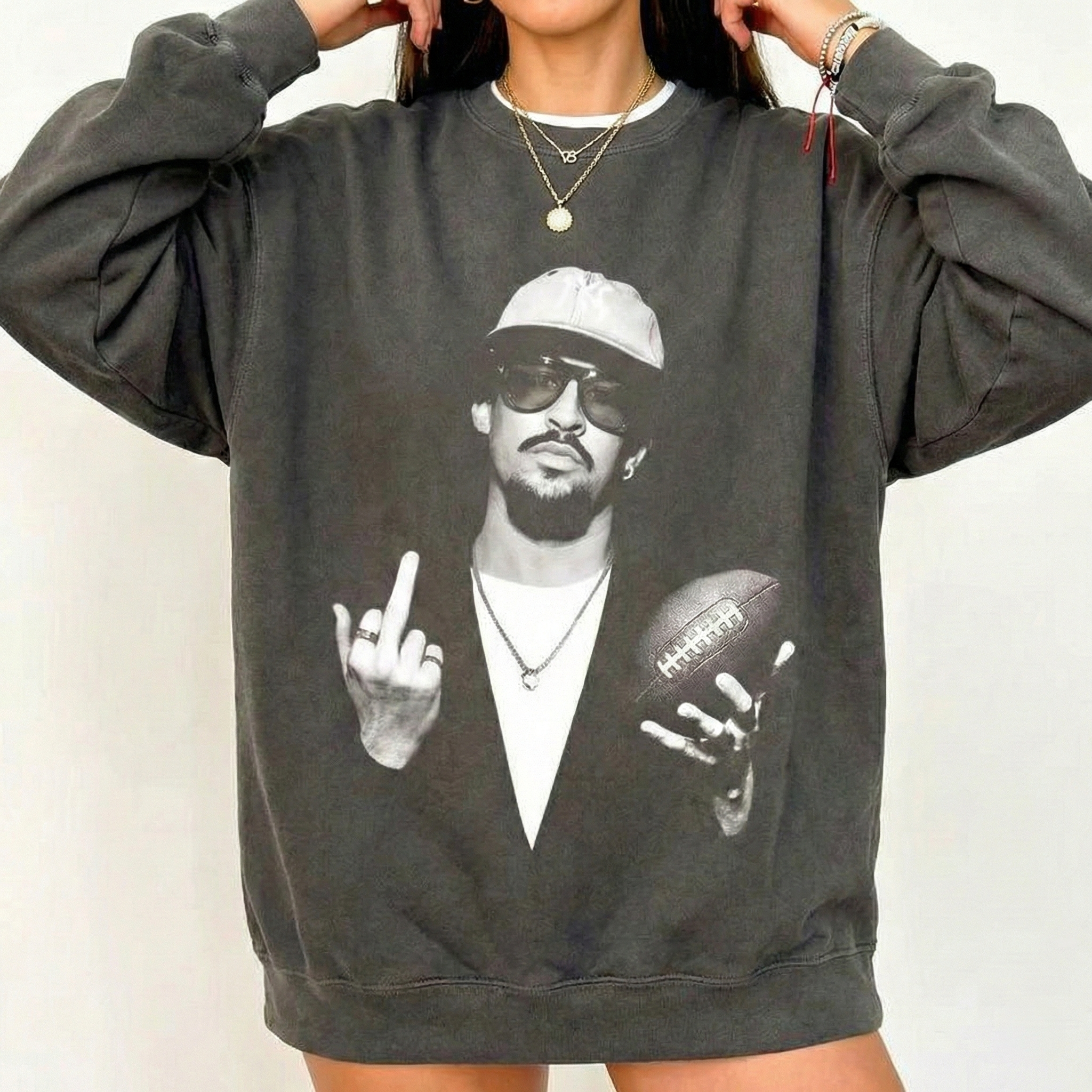 The only reason we're watching. Vintage aesthetics, oversized fit, and zero apologies. Team Benito all the way.