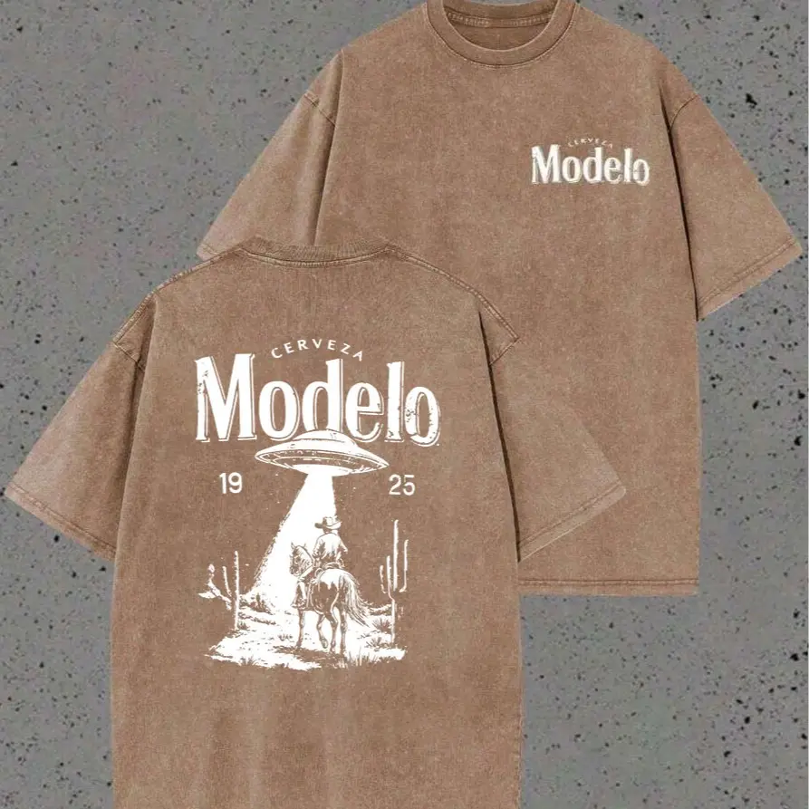 Modelo UFO Cowboy Vintage Washed Tee – Heavyweight Western Streetwear Shirt