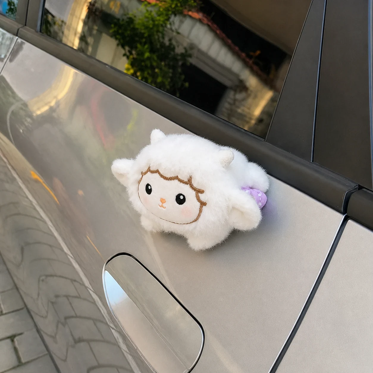 Magnetic Car Plush Sheep