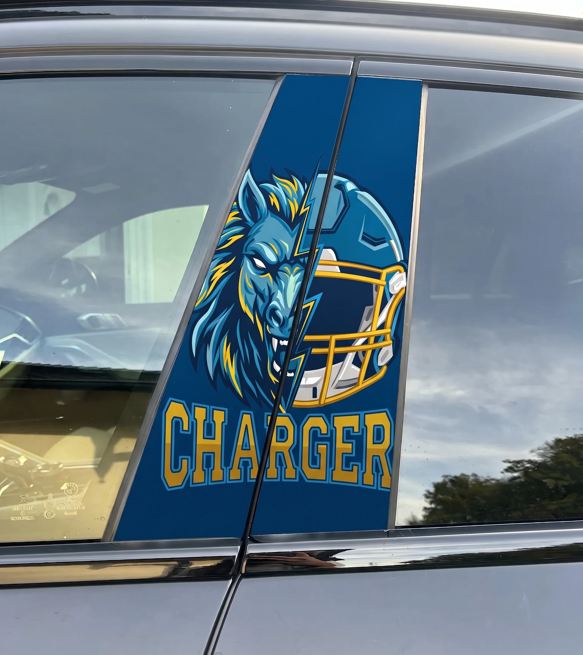 Los Angeles Chargers Car Pillar Wrap - Universal Fit Style 2