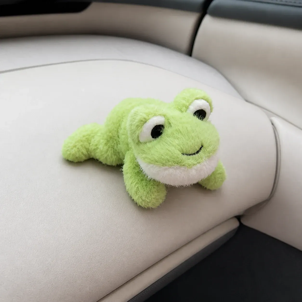 Magnetic Car Plush Frog