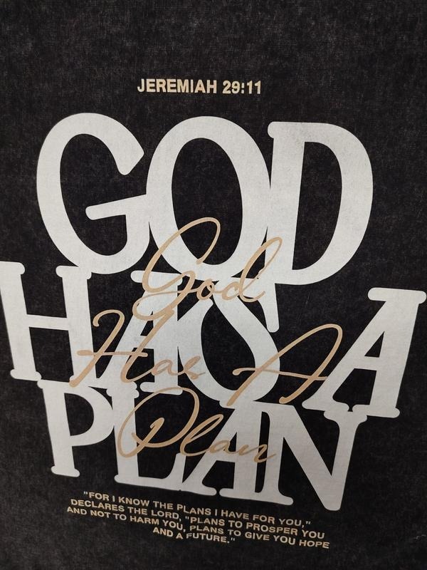 “God Has A Plan” Religious Streetwear Tee - Jeremiah 29:11 Inspired Apparel