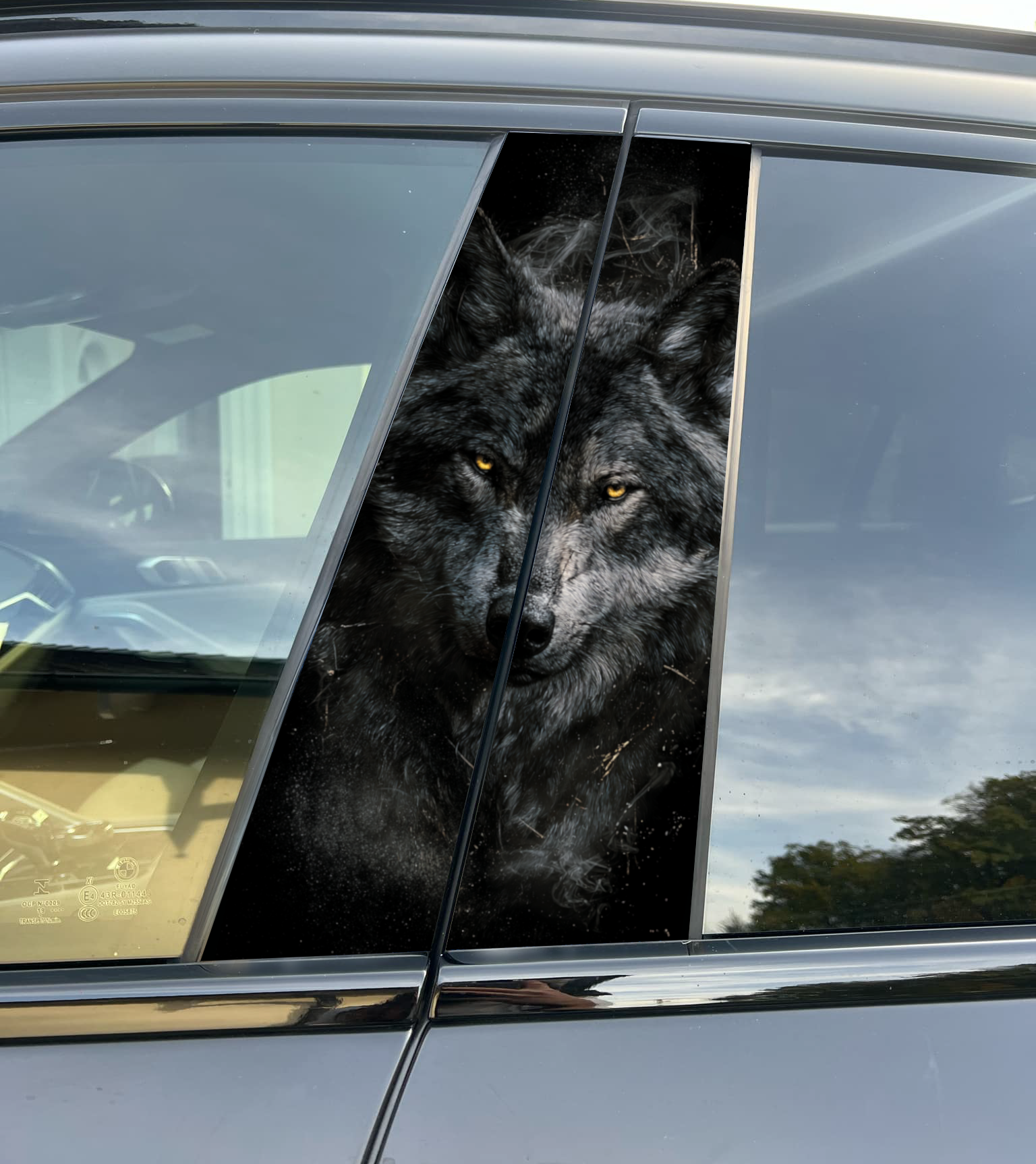 Wolf Car Pillar Wrap - Premium Vinyl B-Pillar Decal, Universal Fit