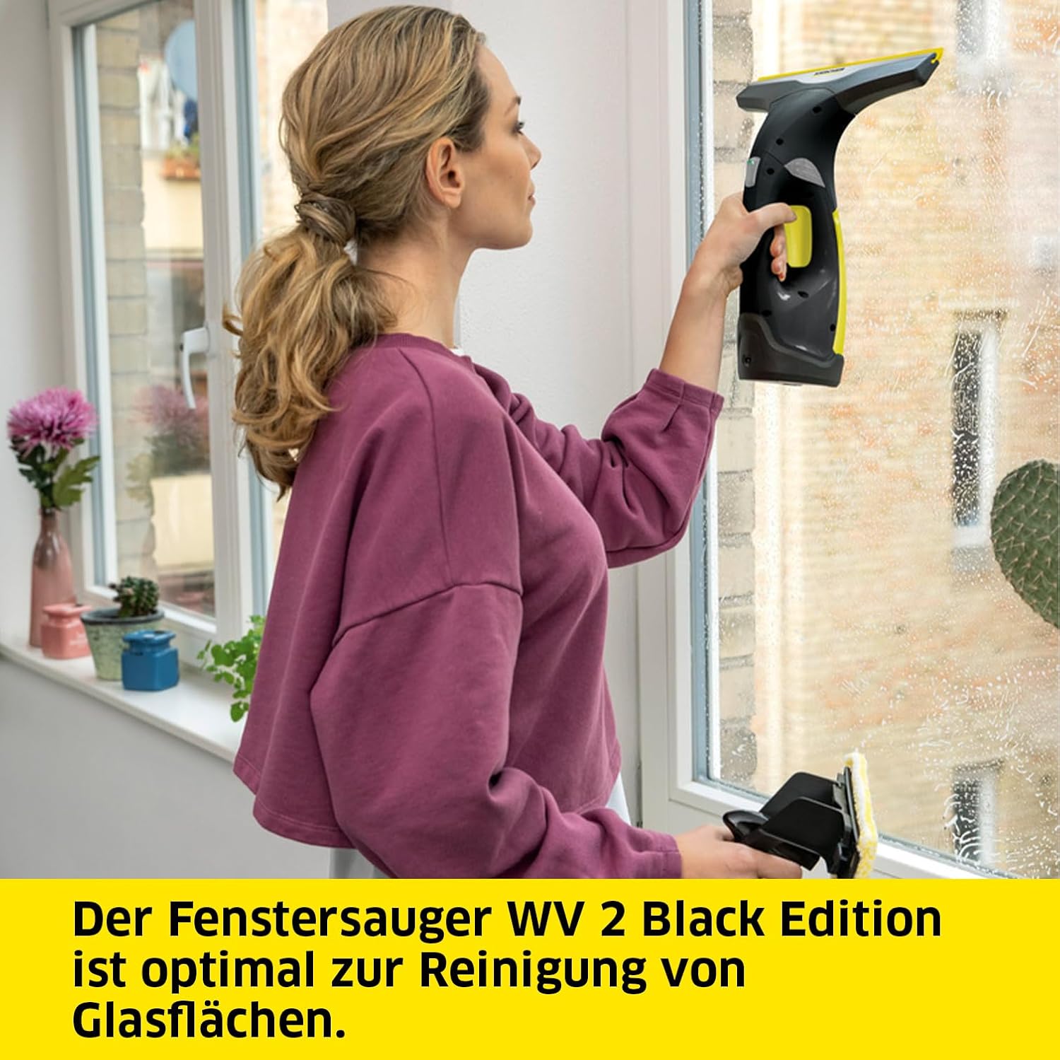 Kärcher akkumulátoros ablaktisztító WV 2 Black Edition (akkumulátor üzemideje: 35 perc, LED töltési állapot kijelző, 2 szívófúvóka, mikroszálas borítású szóróflakon, 20 ml ablaktisztító koncentrátum)