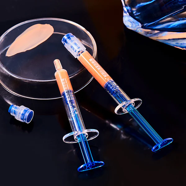 Zpevňující liftingový krém odstraňuje vrásky za 60 sekund