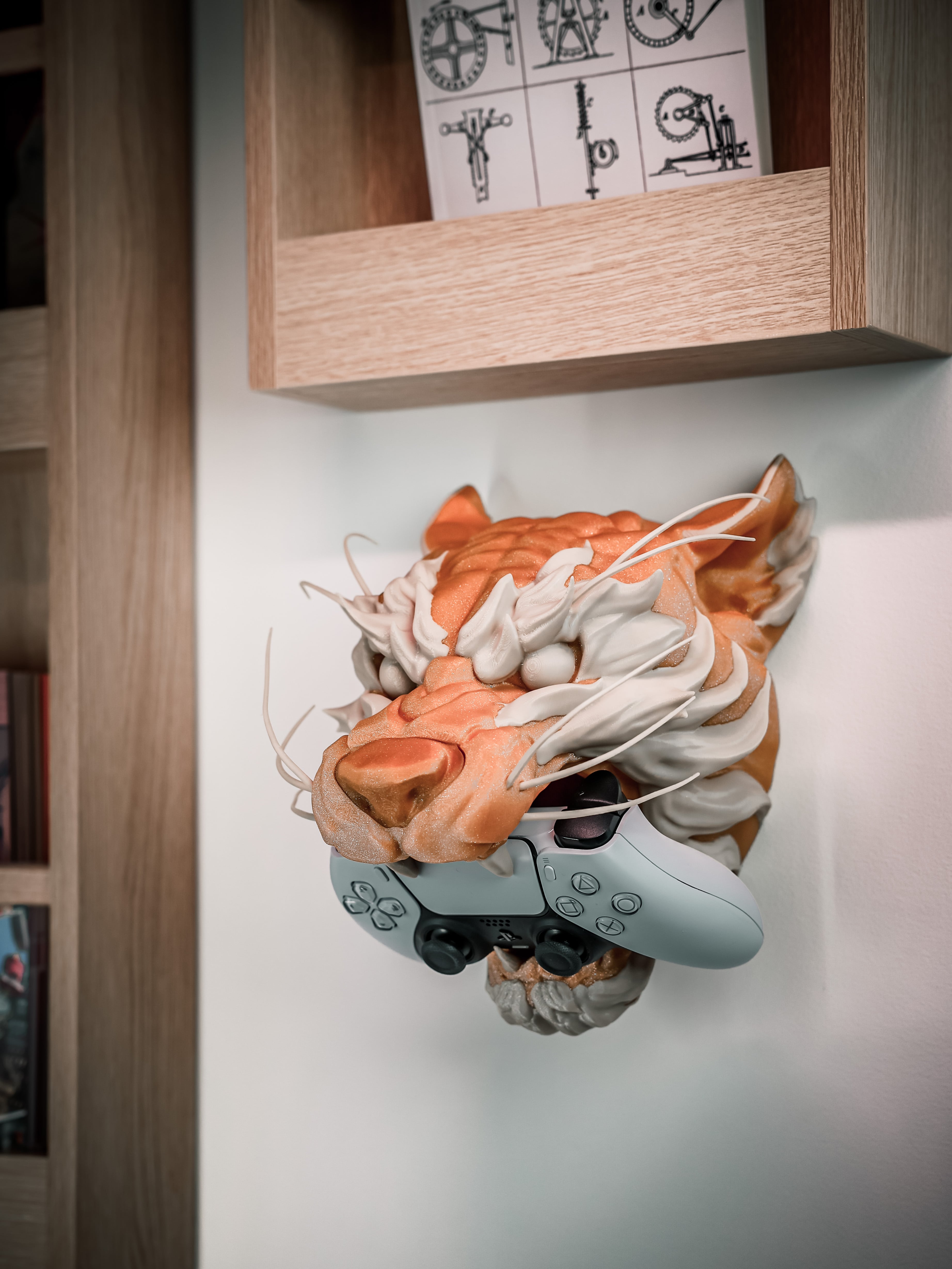 Tiger Controller Stand｜Fierce Gamepad Holder for PS5 / Xbox / Switch｜Wall & Desk Mount｜Stylish Animal Decor-Toycex
