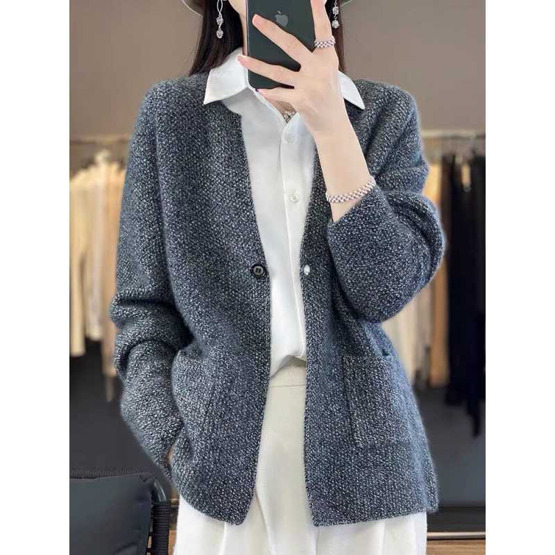 Women's Jacquard knit cardigan button sweater