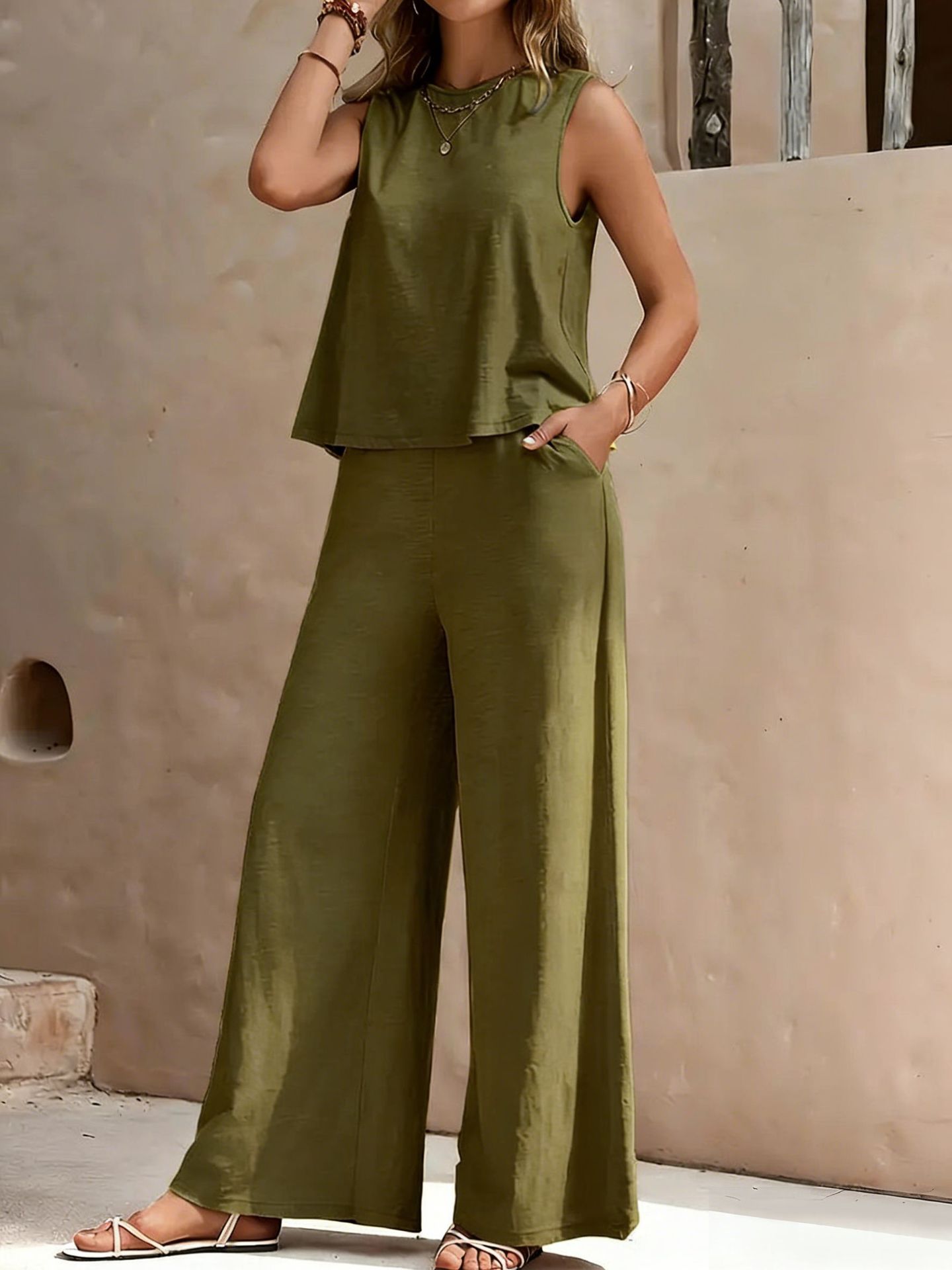 Pocketed Tummy & Hip Hiding Flattering 2-Piece Set