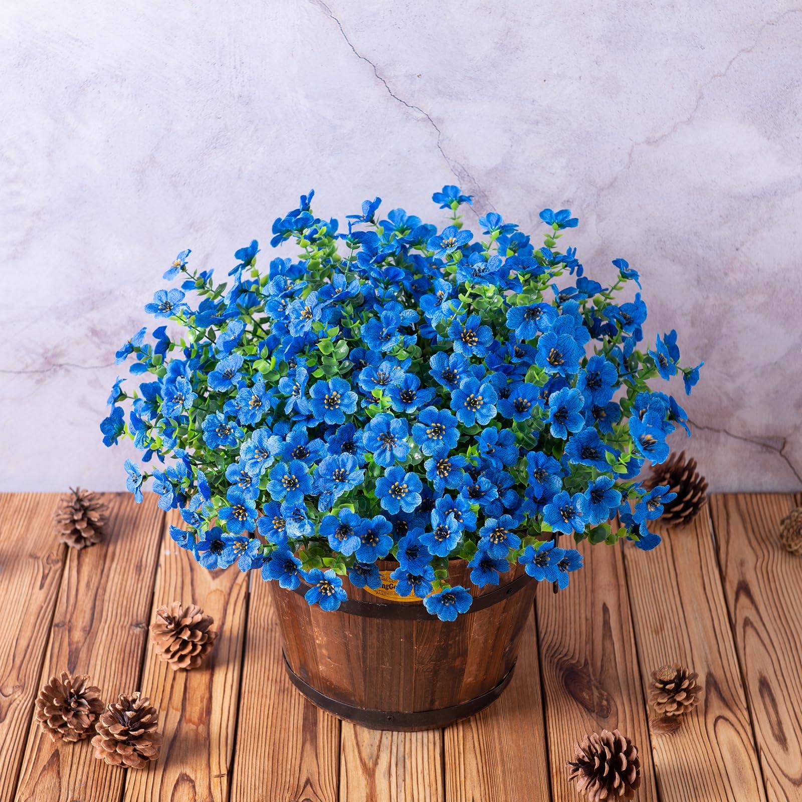 14" Silk Daisy with Eucalyptus 12 Bundles- Blue