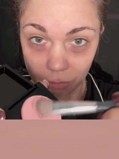 Eye Brightening and Concealing Serum, Watch dark circles vanish in 1 second! Free makeup brush today. Click to get your secret glow!