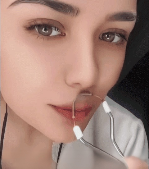 🪒99.9% of facial hair was removed. 1-second hair removal, no pain, any area! Buy 1, get 1 free! 😌 Just rotate gently, smooth skin instantly – no pain guar