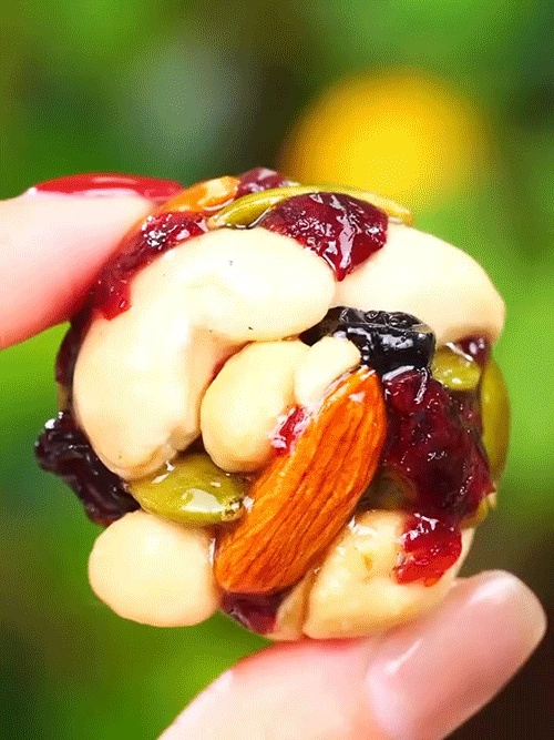 [100% Whole Nuts and Seeds] : Regulate metabolism in 7 days. 98% of users see a reduction in both blood sugar and blood pressure!
