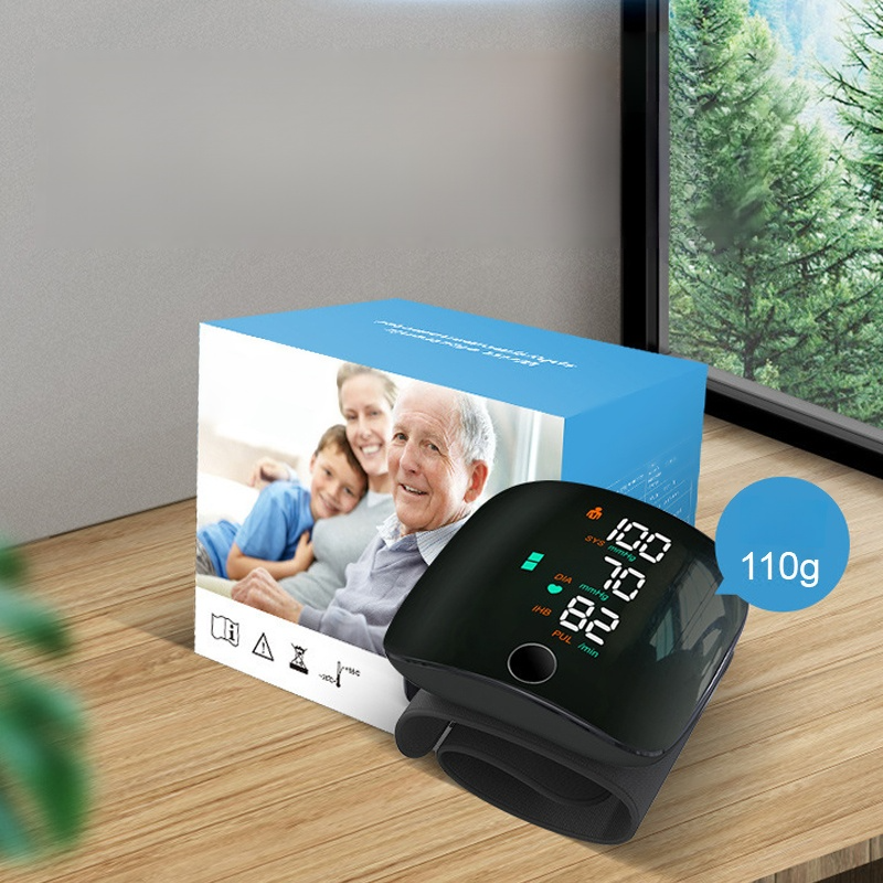 ✅ Certified by FDA, CE, and SGS, with blood pressure accuracy within ±3mmHg and pulse rate within ±5%.