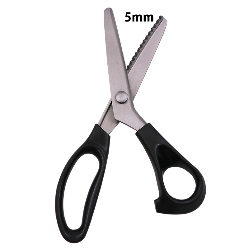 [Automatic Edge Sealing] Multi-functional Serrated Edge Scissors, Stop Fabric Fraying Instantly! German Hardened Steel. Zero-Fray Edges.