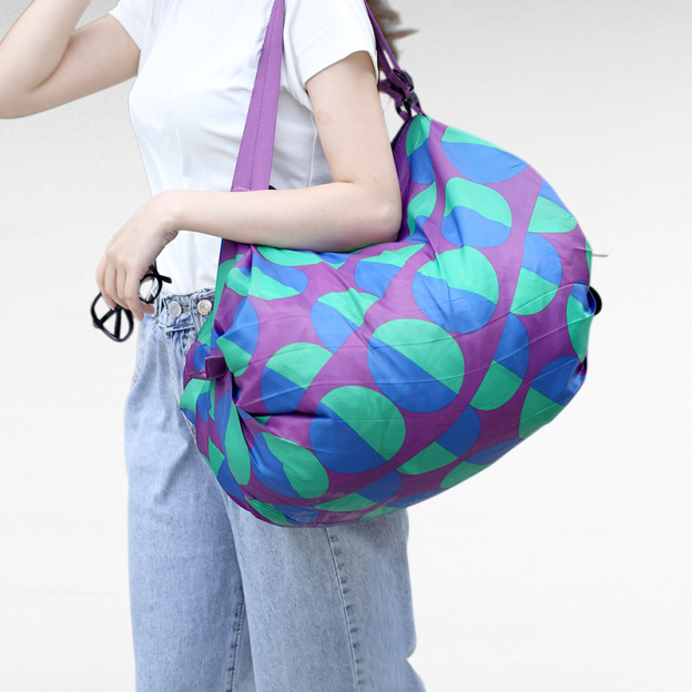 Foldable portable shopping bag