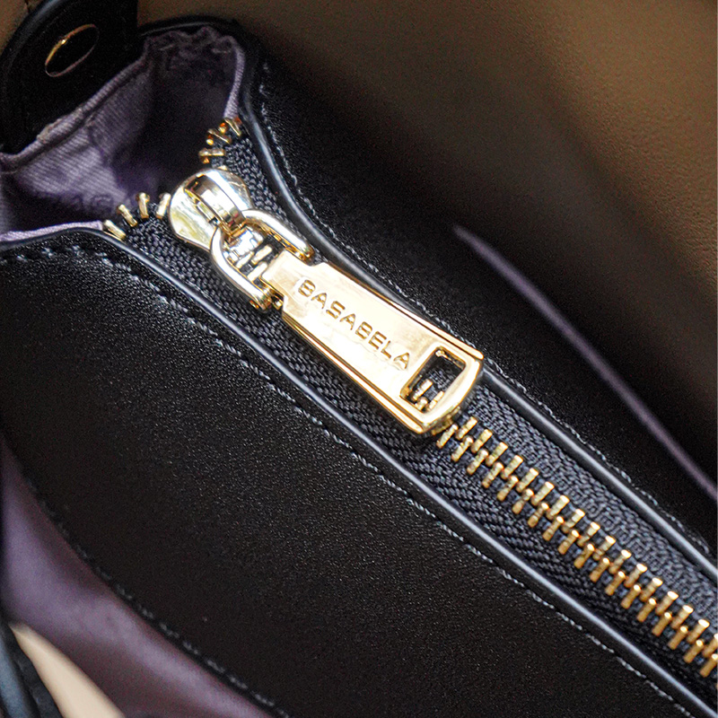 BASA BELA Large Capacity Tote Bag for Women,Cute Abstract Bear Print Shoulder Bag,Lightweight Spacious Handbag for Work, School,Shopping & Daily Use