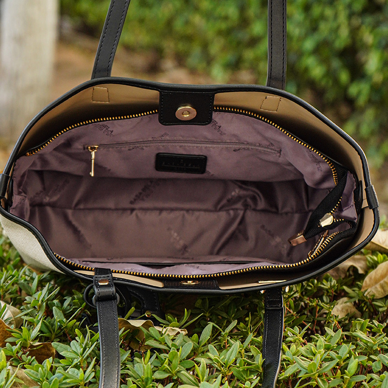 BASA BELA Large Capacity Tote Bag for Women,Cute Abstract Bear Print Shoulder Bag,Lightweight Spacious Handbag for Work, School,Shopping & Daily Use