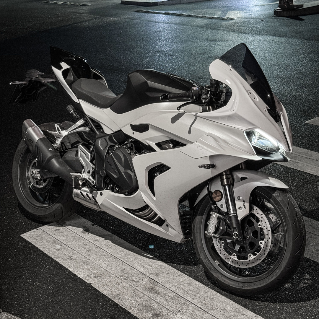 RCR FRONT ASSEMBLY (WINDSHIELD+FRONT GUARD) QJMOTOR SRK800RR & 600RS