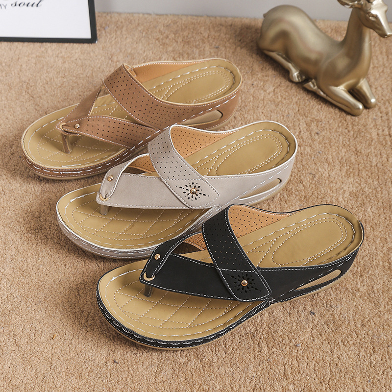 🔥#1 TRENDING SUMMER 🔥 Summer New Hollow Toe Clip Ladies Bone Orthopedic Leather Sandals