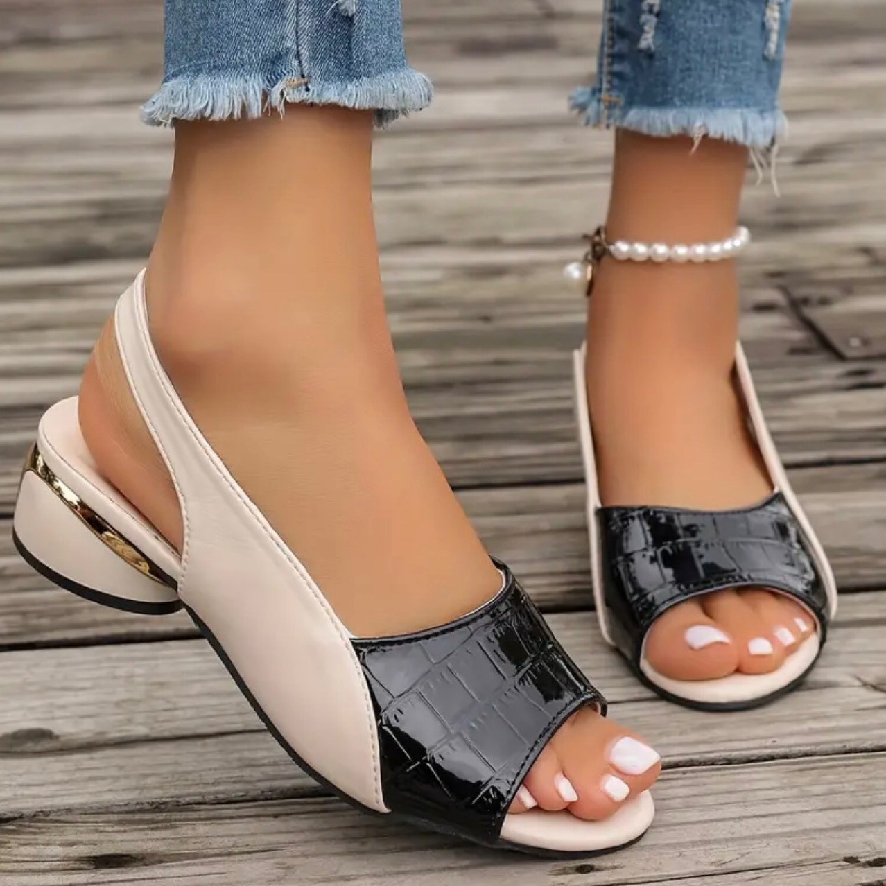 Stylish Leather Low heel Sandals 