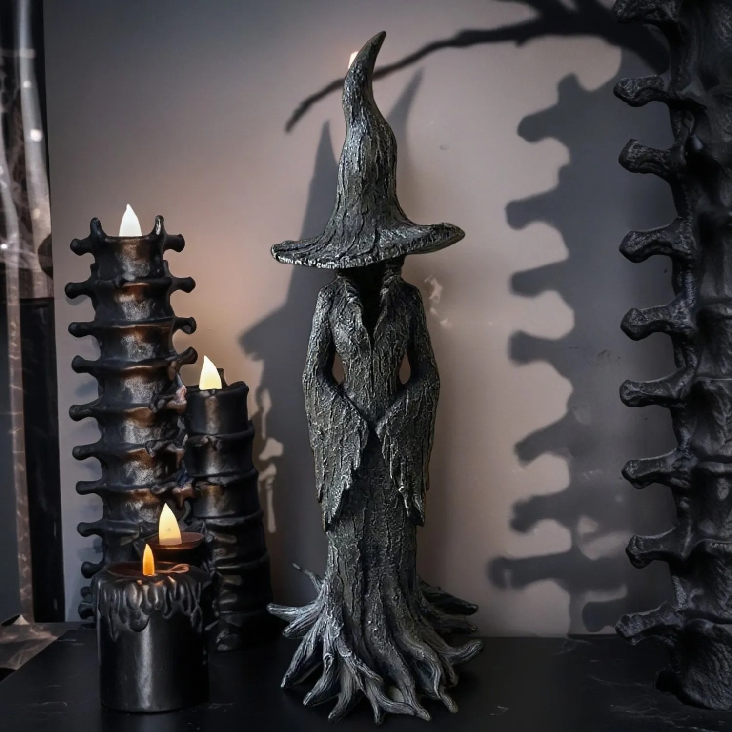 🧙‍♀️💫Hand-Painted Enchanting Witch Statue: The Guardian of Your Home