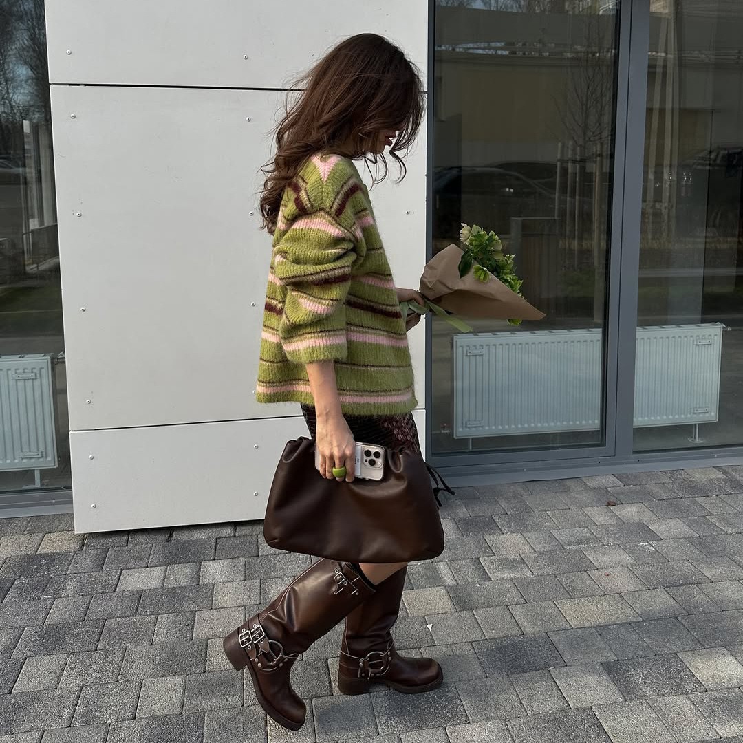 Elegant Stripe V Neck Women Sweater Single Breasted Loose Knitted Lady Cardigan 2025 Autumn Elegant Full Sleeve Female Coat