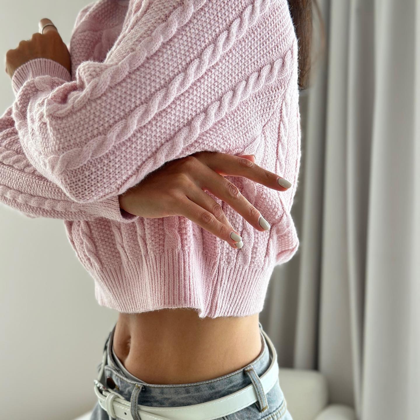 Women's pink round neck basic short sweater top
